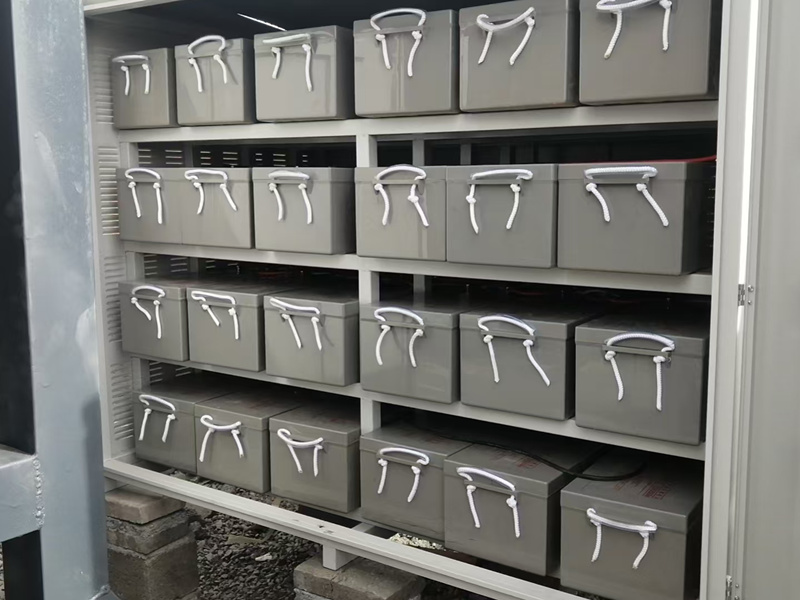 能源独立，绿色未来：太阳能离网发电系统