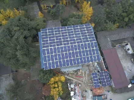 成都别墅 / 农村自建房 / 厂房屋顶装太阳能发电，哪个场景更合适？